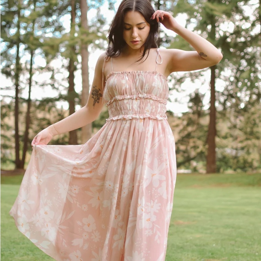 [En Saison] Gabby Pink Floral Midi Dress